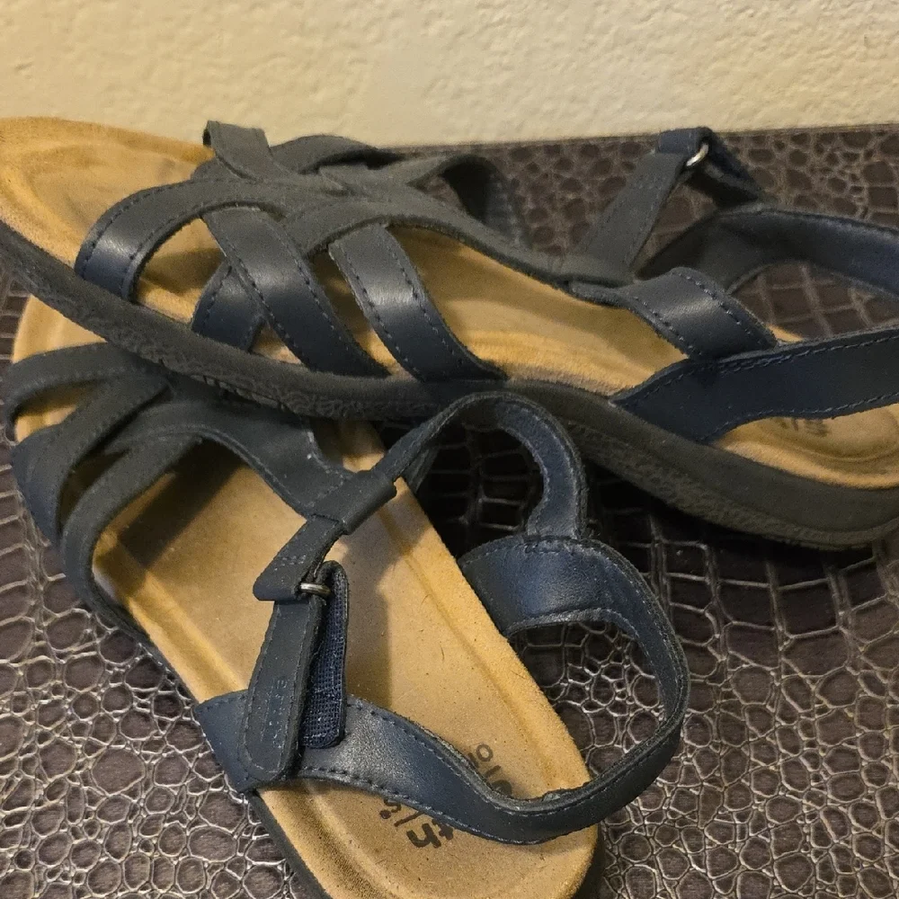 Earth Origins Gray Siana Leather Flats Size 10